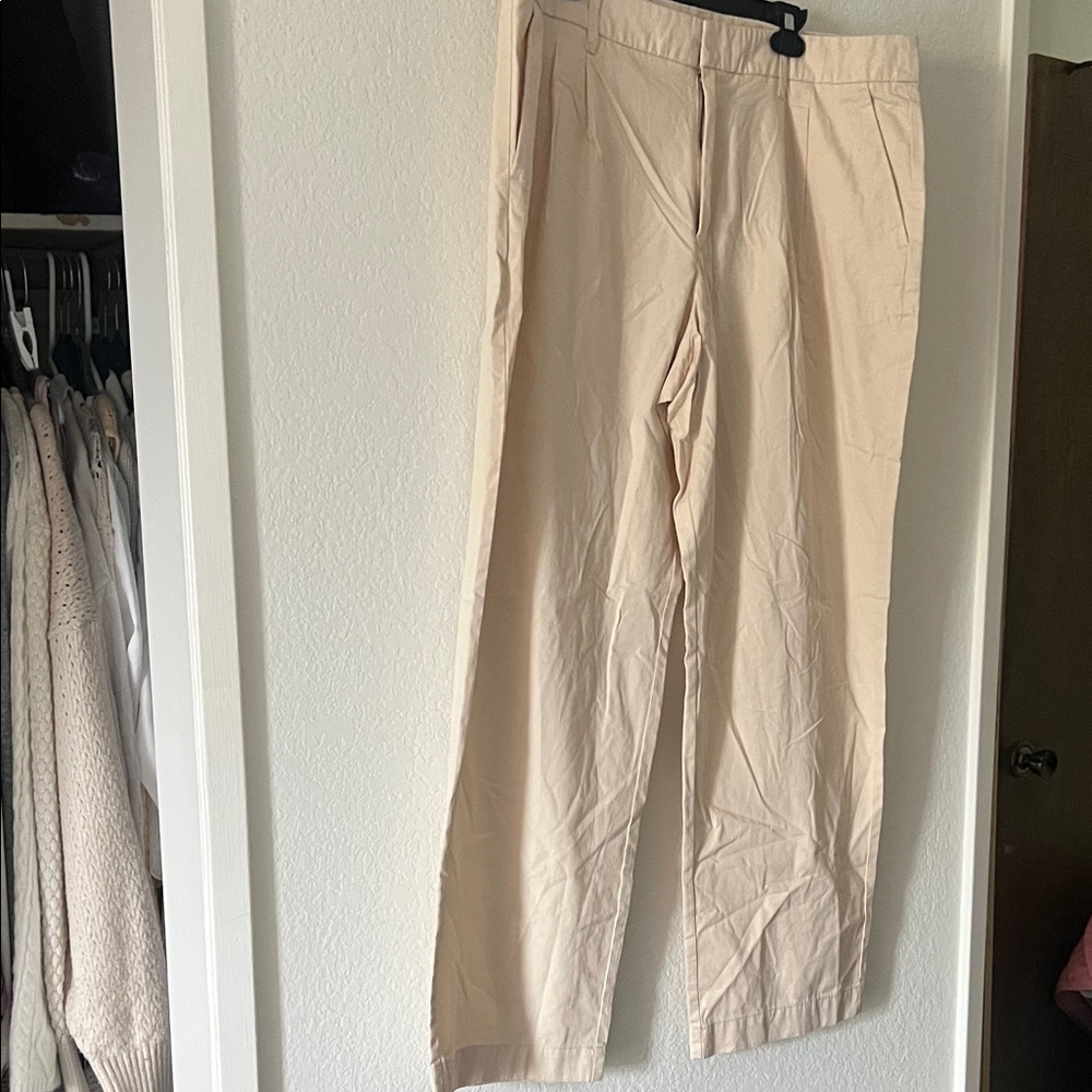 NWT- women’s trousers - 16